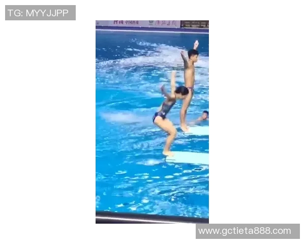 中国跳水运动员的荣耀与奋斗：从池畔到世界巅峰的心路历程